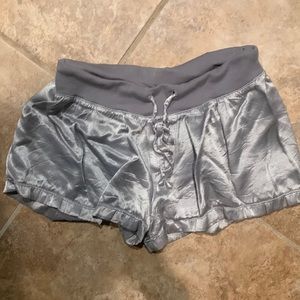 Pj Harlow Mikel Short